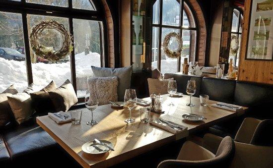 SAVOYA restaurant & lounge